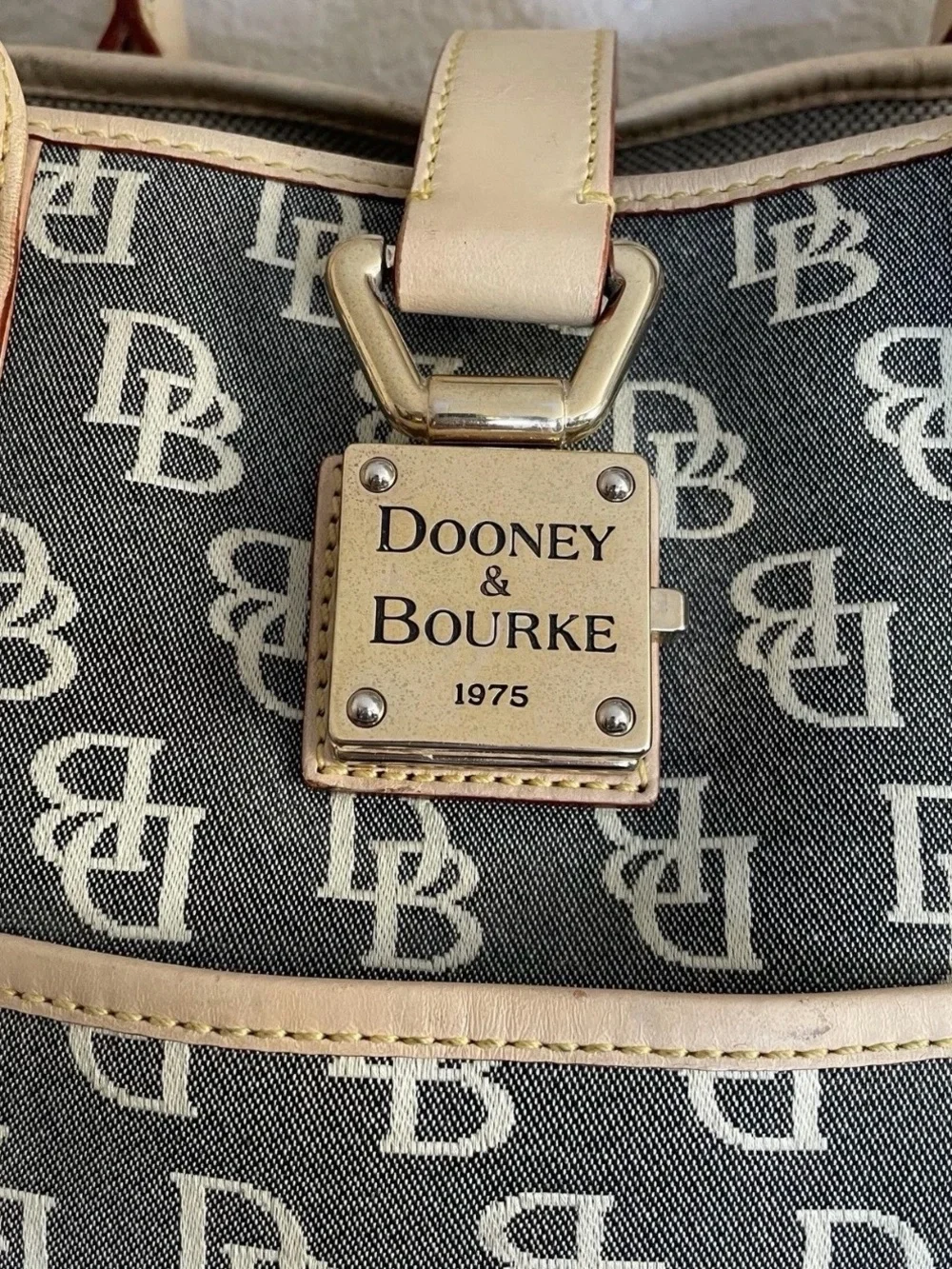 Dooney & Bourke Tote Bag Womens Large Gray Monogram Canvas Leather Shoulder